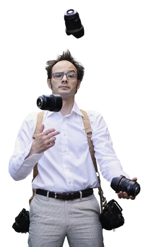 Frederic Bry photographe de mariage jongle avec ses objectifs