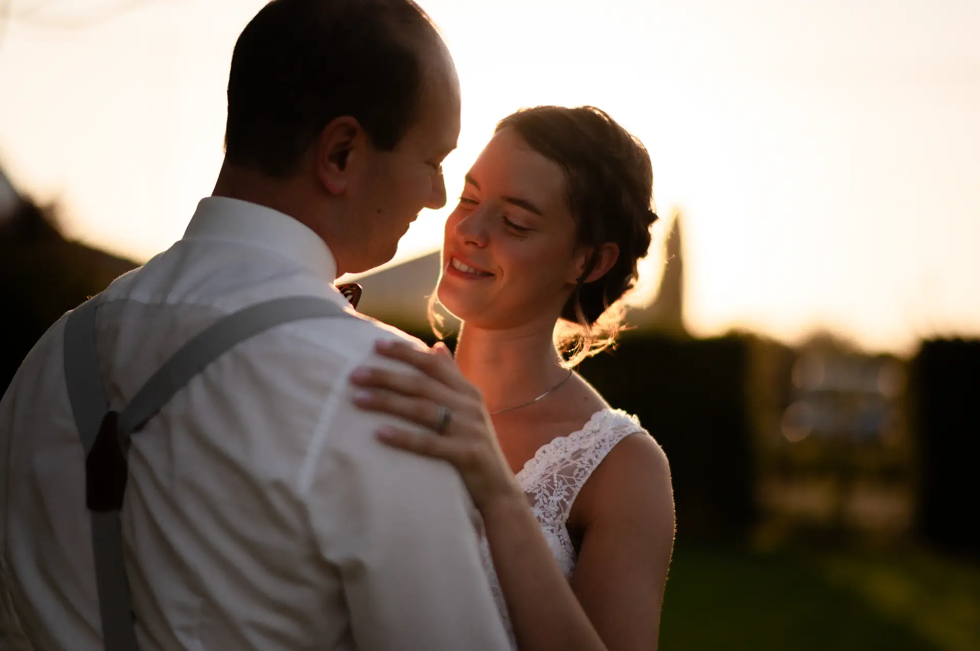 Mariage Marie et Philippe-481 photo de mariés à la golden hour